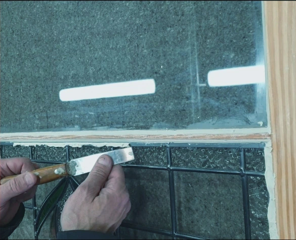 Glass installing