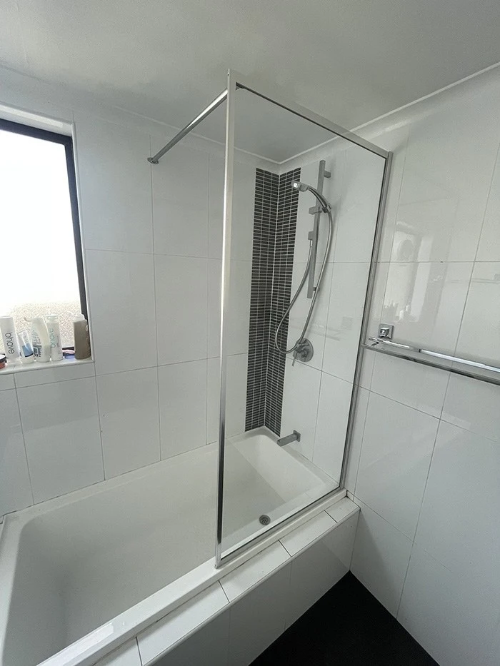 Framed Bath Screen