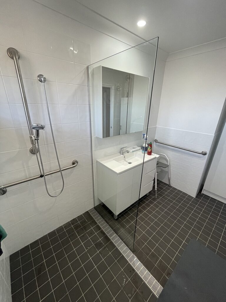 Frameless Shower Panels